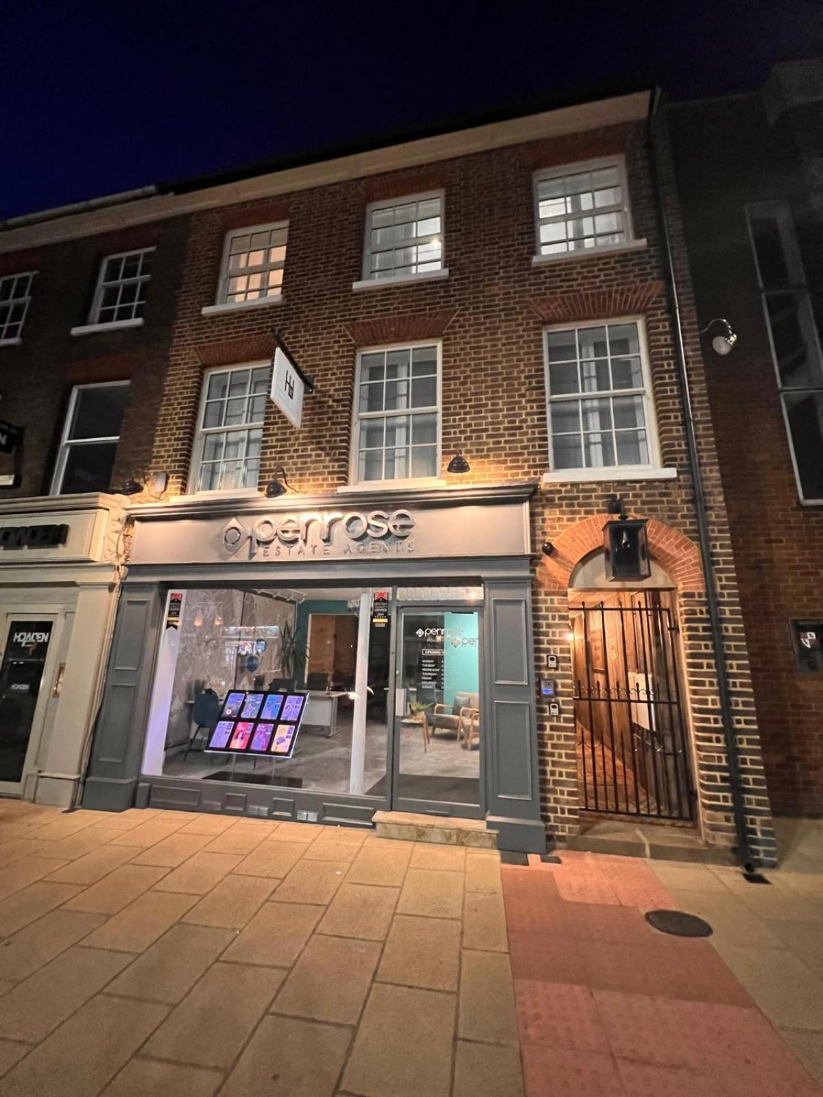 Harper Luxe Serviced Apartments Dunstable Exterior foto