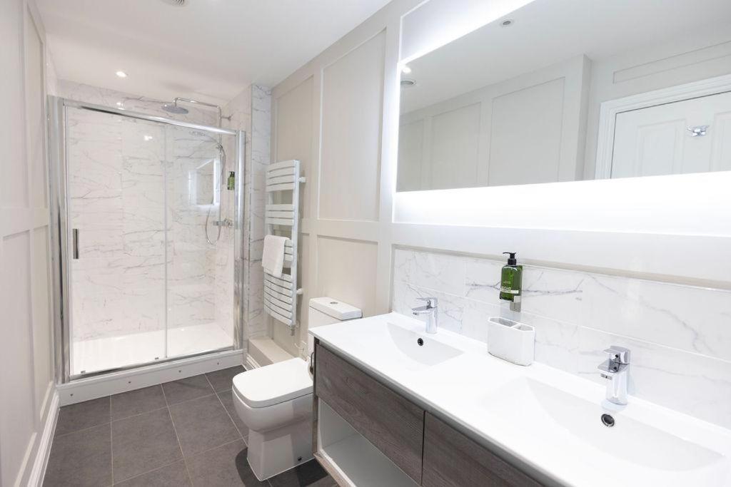 Harper Luxe Serviced Apartments Dunstable Exterior foto