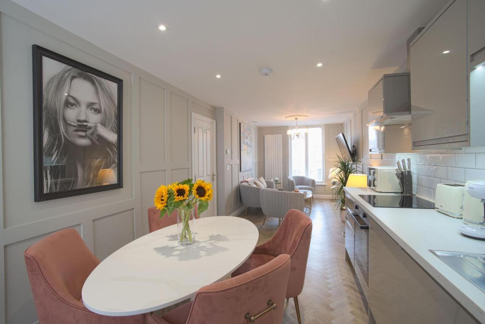 Harper Luxe Serviced Apartments Dunstable Exterior foto