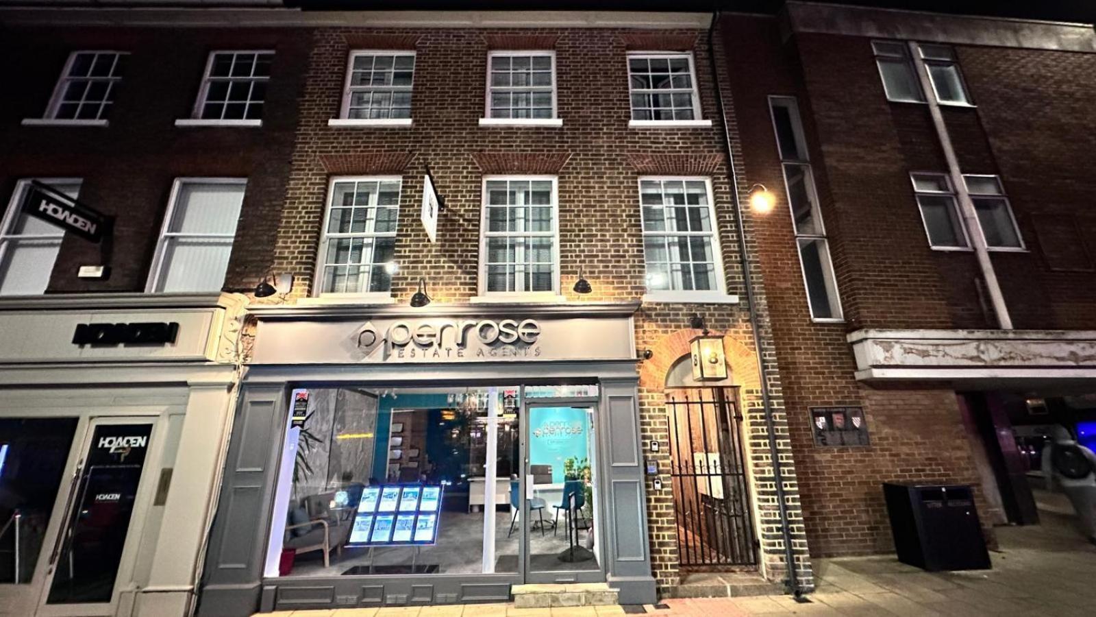 Harper Luxe Serviced Apartments Dunstable Exterior foto
